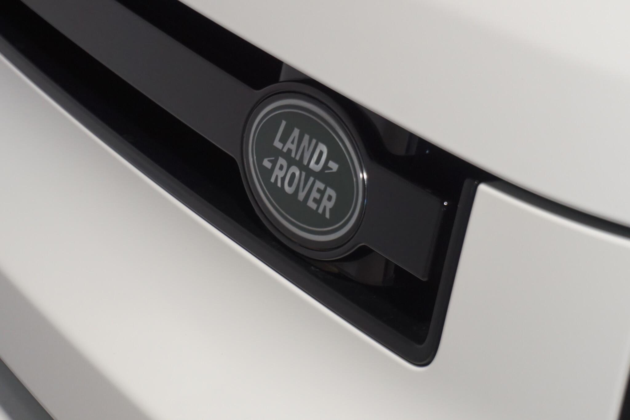 Land Rover Defender 110 2.0 P400e 15.4kWh X-Dynamic HSE SUV 5dr Petrol Plug-in Hybrid Auto 4WD Euro 6 (s/s) (404 ps)